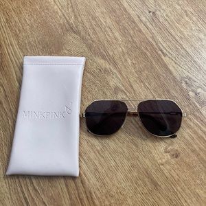 Mink pink sunnies 🌞
